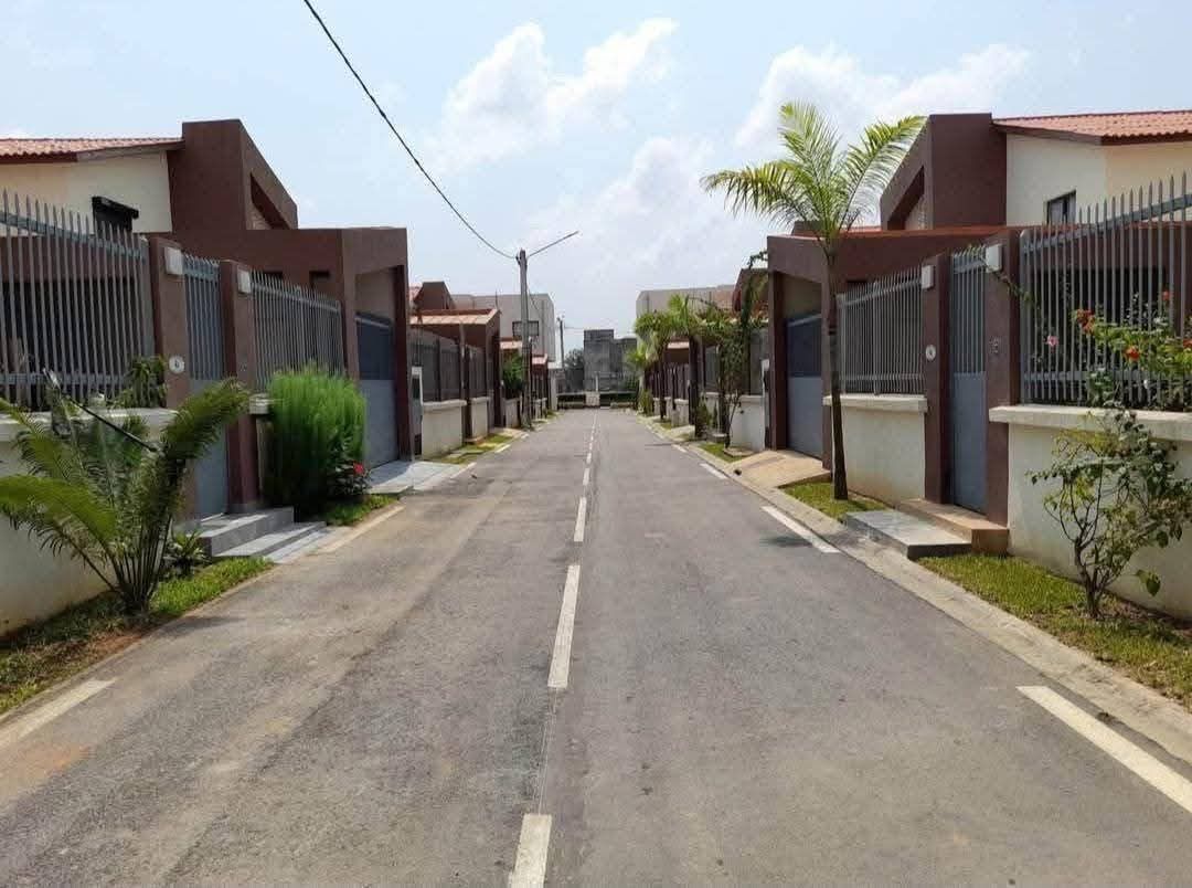 VILLA DUPLEX 6 PIÈCES EN VENTE