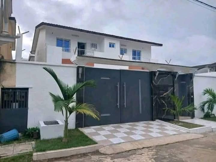 Belle villa duplex en vente