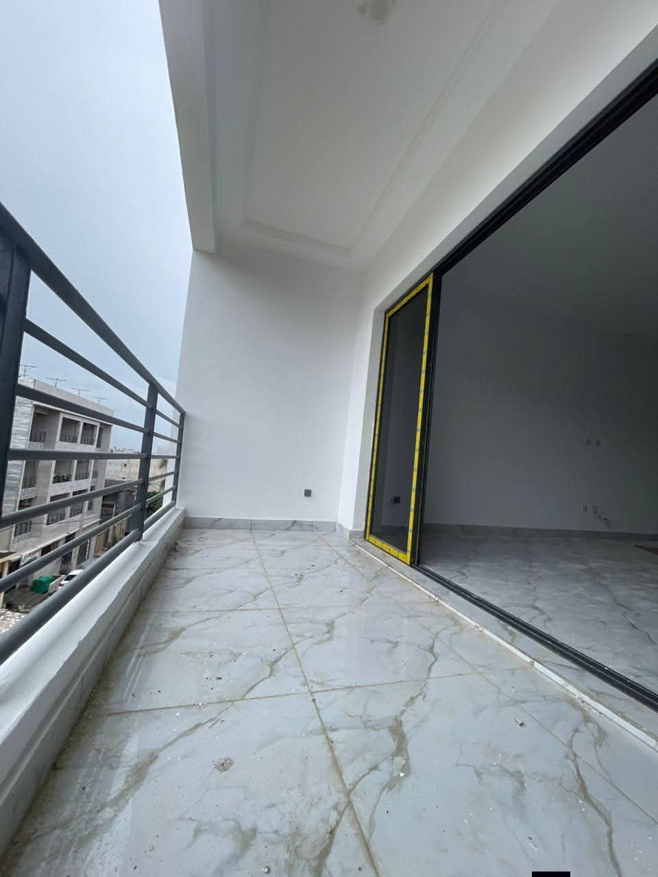 Splendide logement jamais habité
