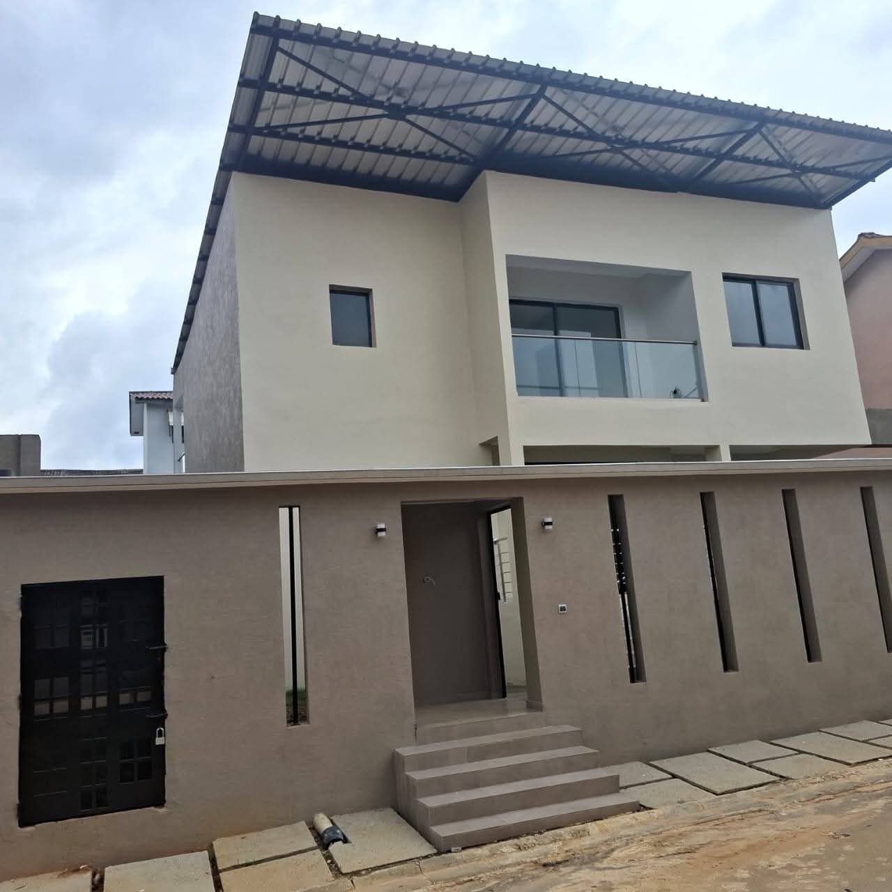 Luxueux duplex 5 pièces neuf