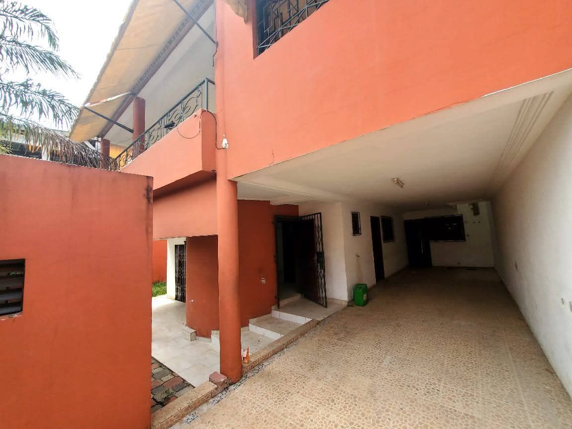 Villa duplex 6 pièces très spacieuse