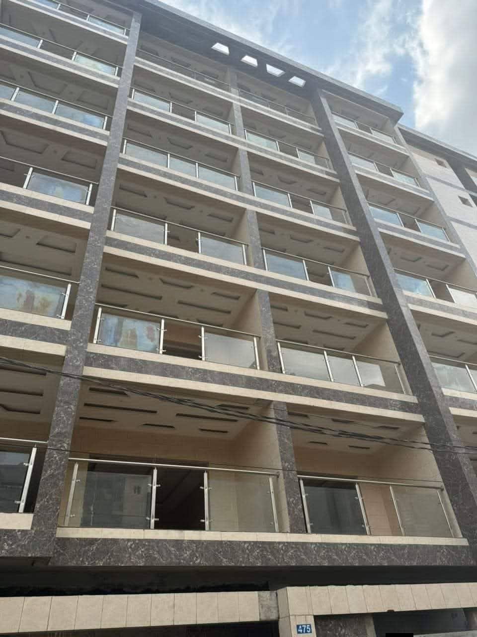 Nouvelle construction, immeuble R+6 avec ACD