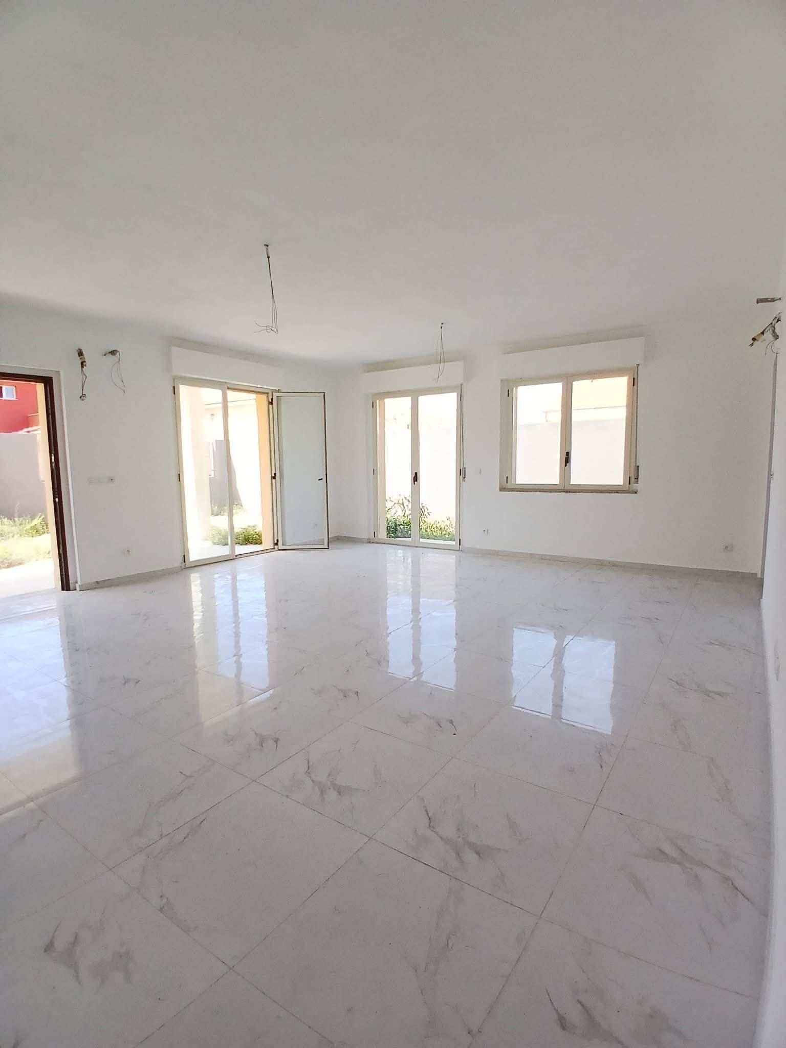 Somptueux duplex 4 pièces jamais habité