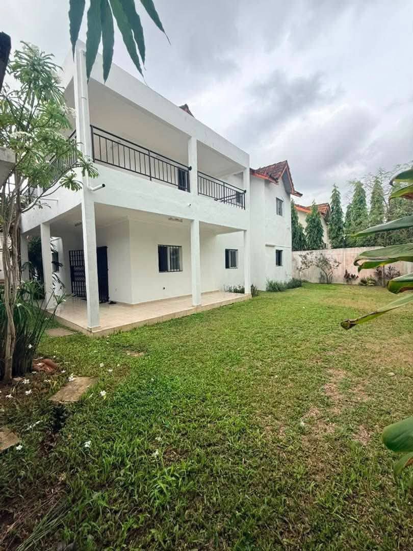 Magnifique duplex 6 pièces avec dépendance
