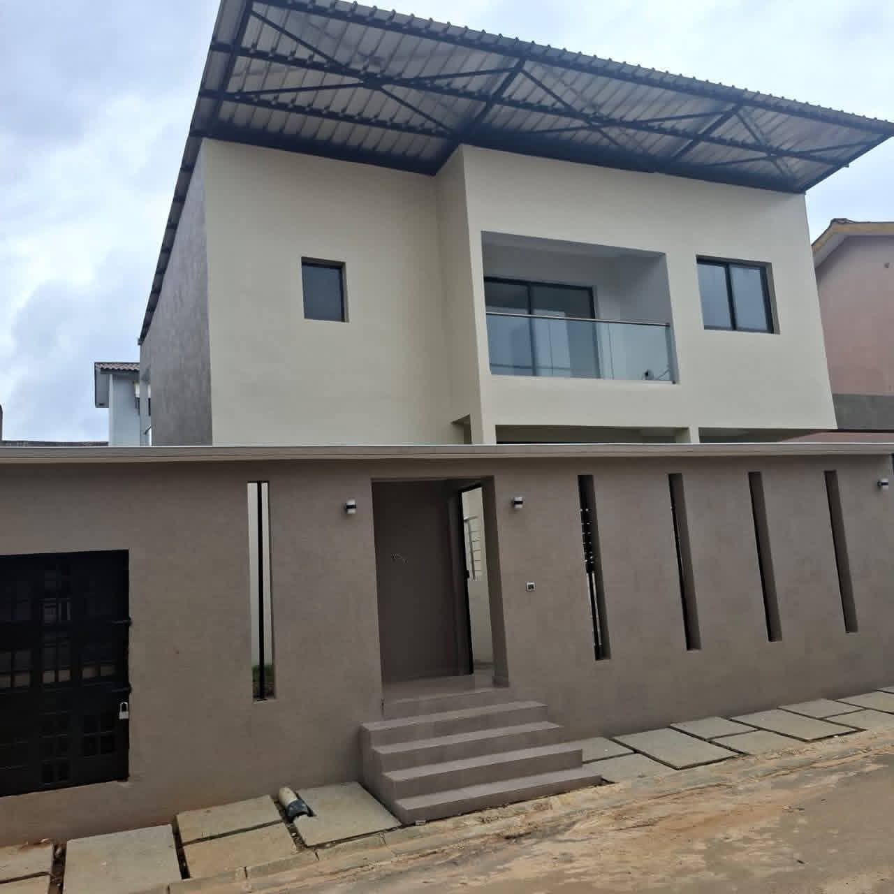 Belle villa duplex 5 pièces jamais habitée