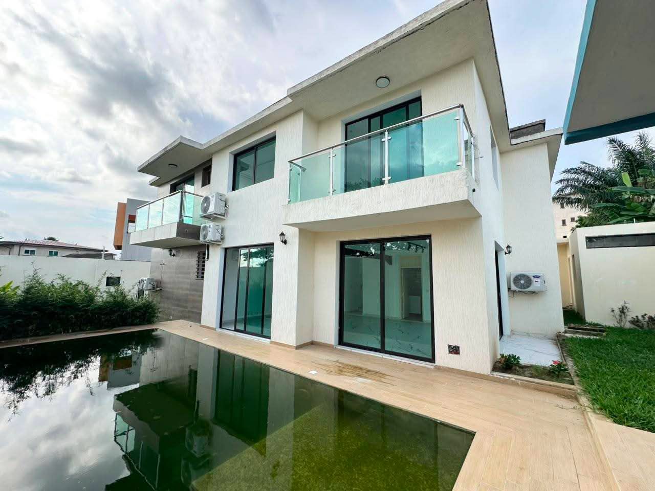 Magnifique villa duplex neuve 5 pièces selon le besoin