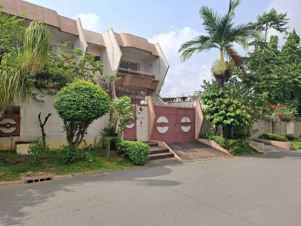 Magnifique et spacieuse villa duplex