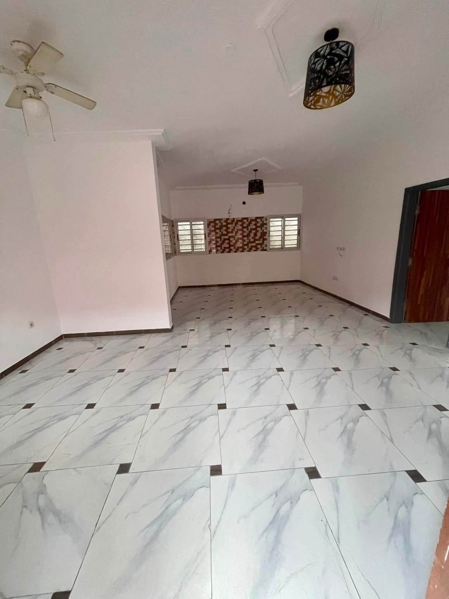 Beau logement 4 pièces au 1er étage