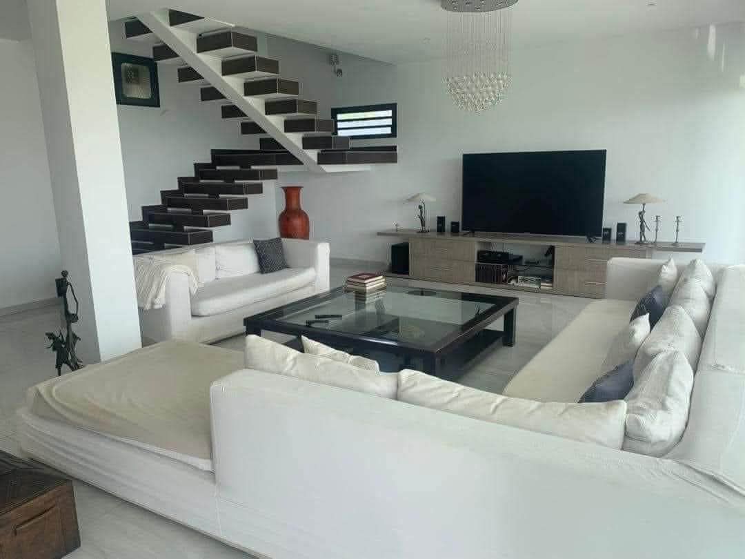 Magnifique villa triplex meublée 6 pièces avec ACD