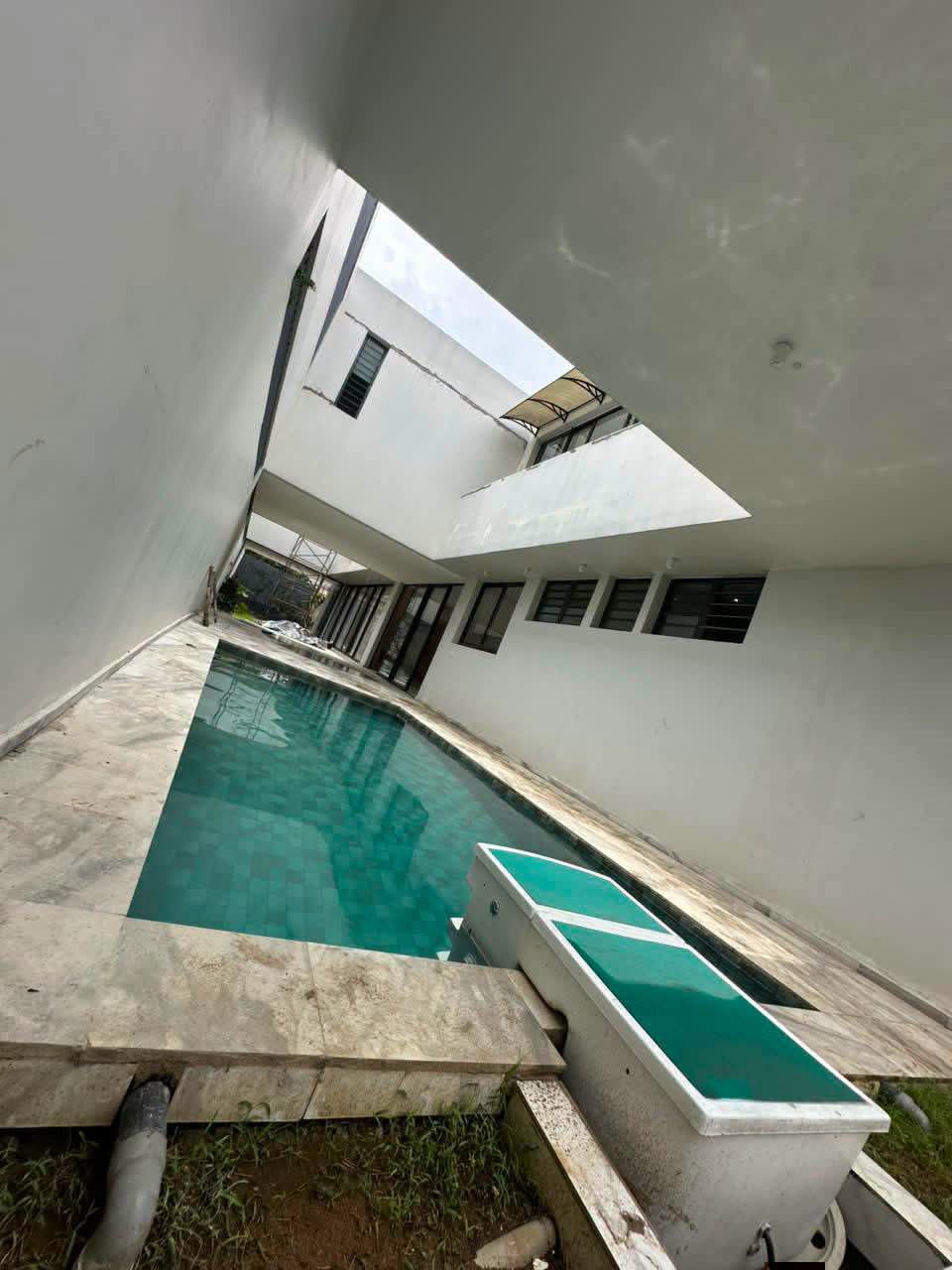 Sublime villa duplex 5 pièces jamais habitée