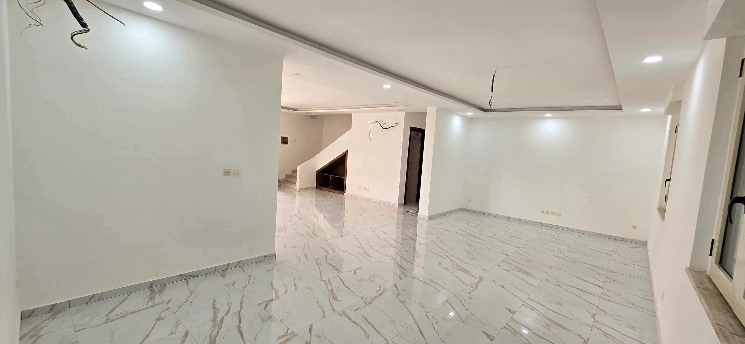 Villa duplex 5 pièces jamais habitée