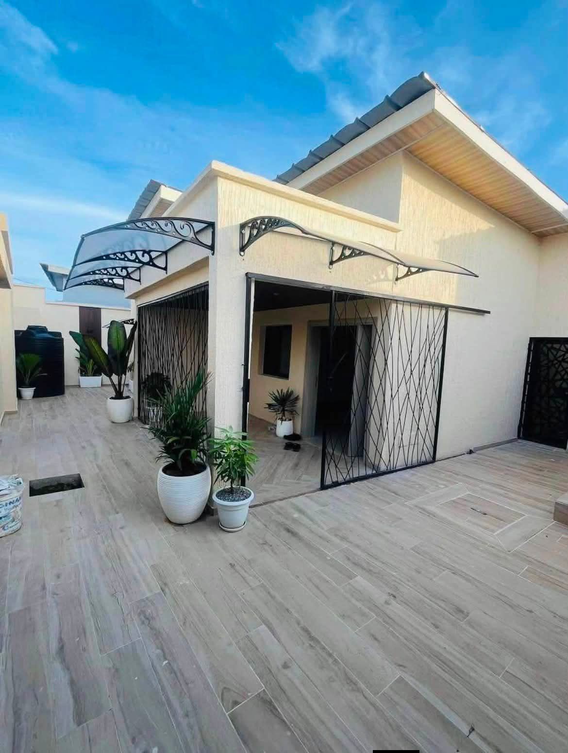 Villa basse 5 pièces avec ACD