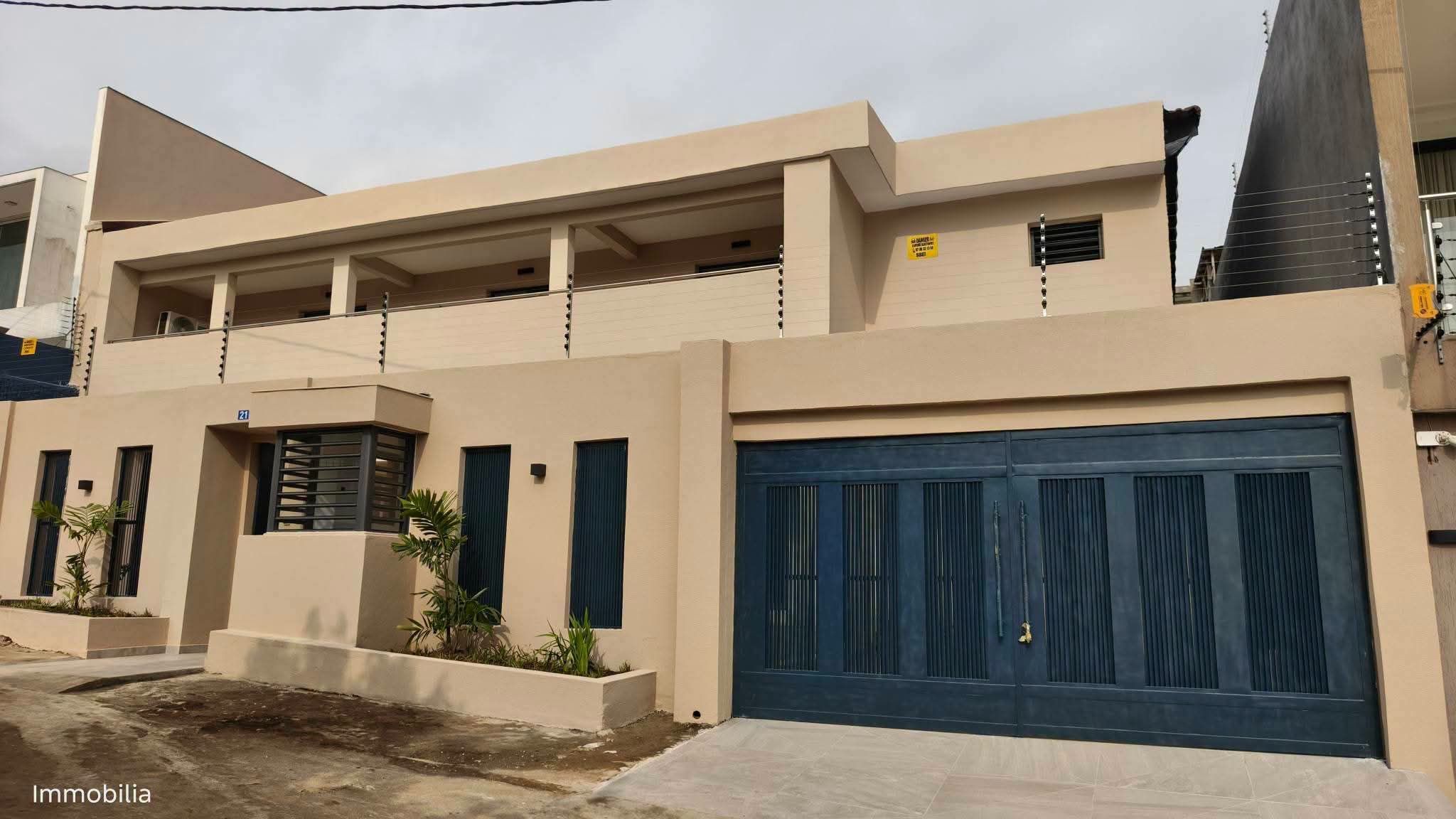 Magnifique villa duplex 7 pièces avec ACD