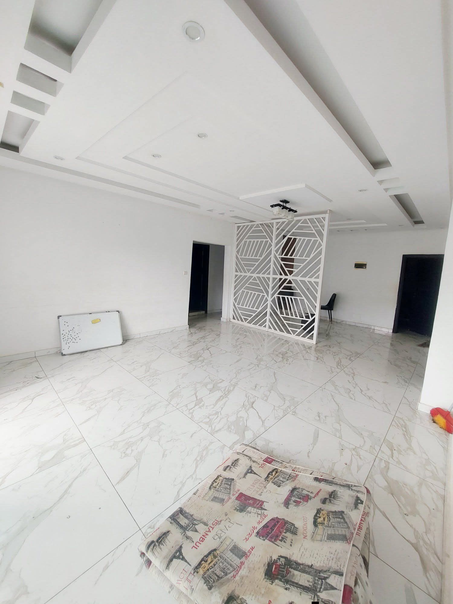 Beau logement 3 pièces au 1er étage