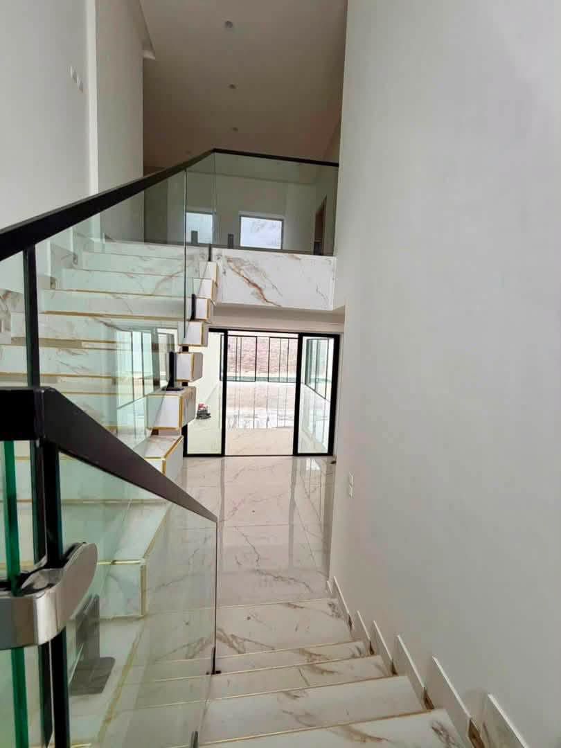 Villa duplex haut standing 8 pièces