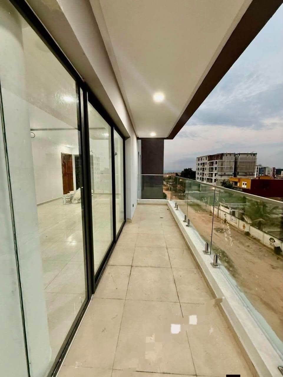 Résidence non meublée 3 pièces jamais habitée