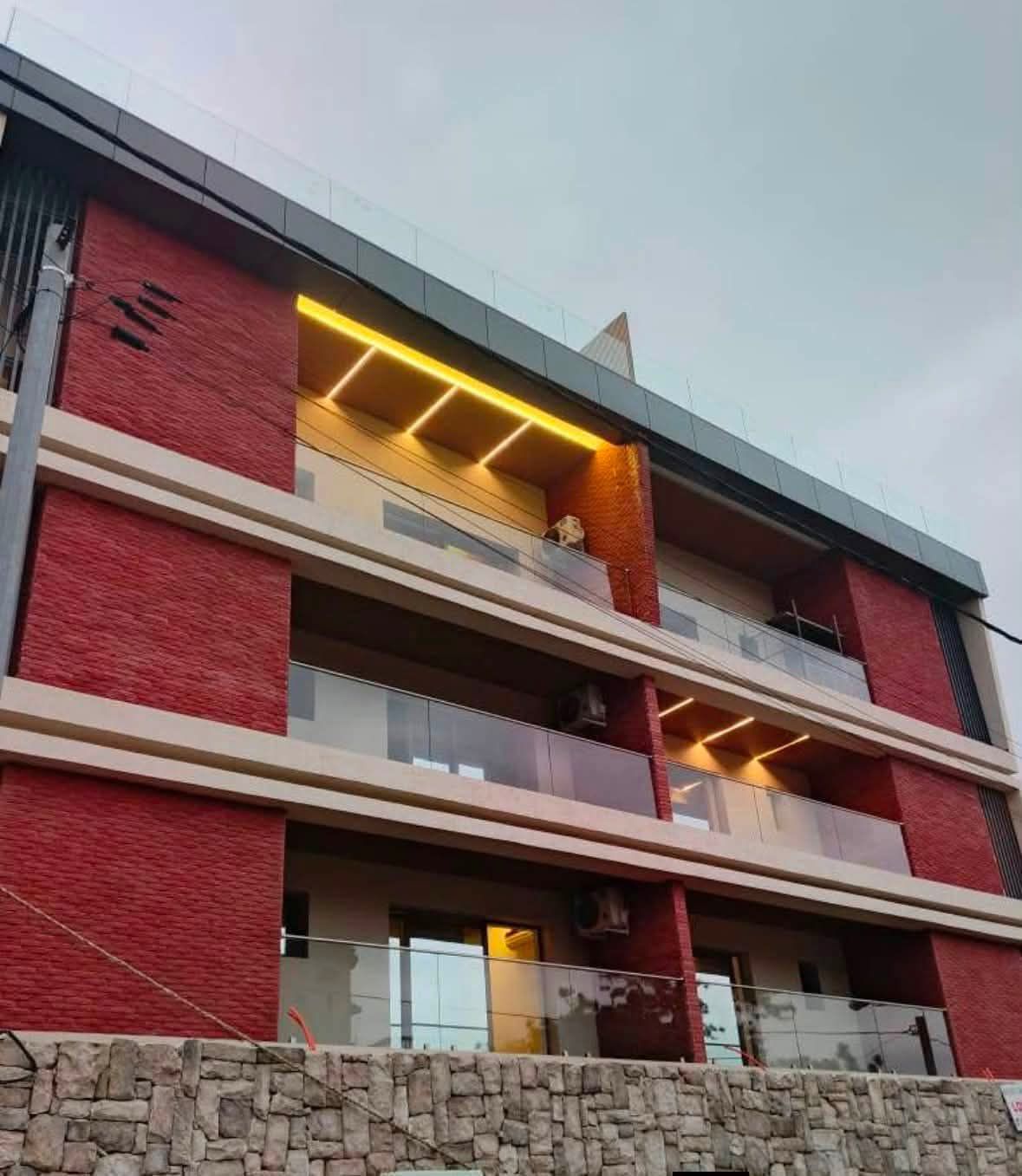 Logement moderne 3 pièces haut standing