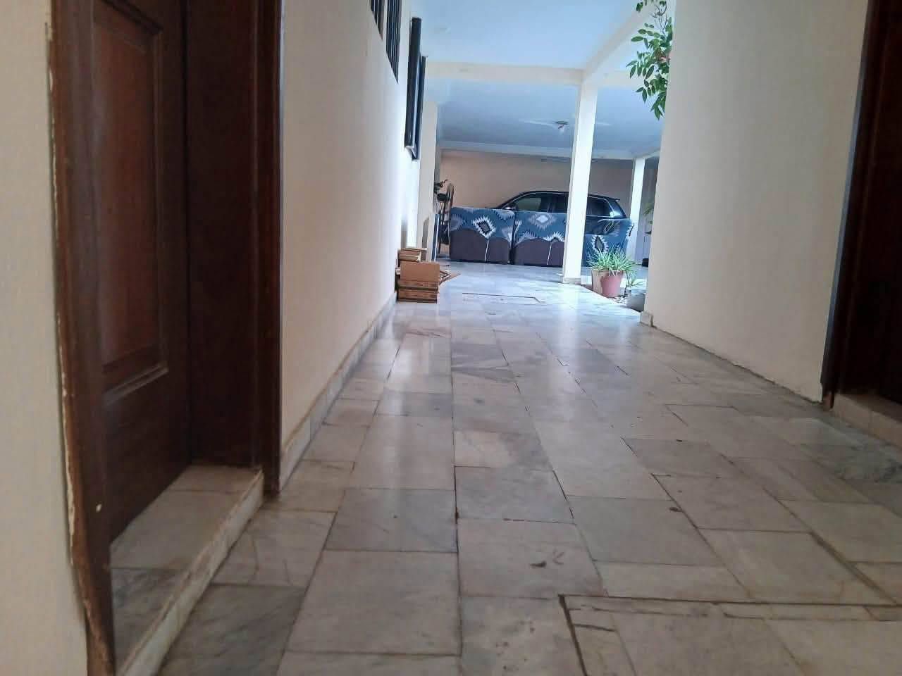 Belle villa basse 5 pièces avec titre foncier