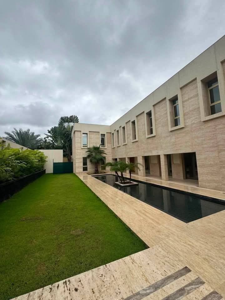 Splendide domaine 15 pièces