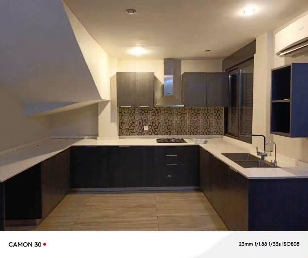 Chic triplex 5 pièces bon standing