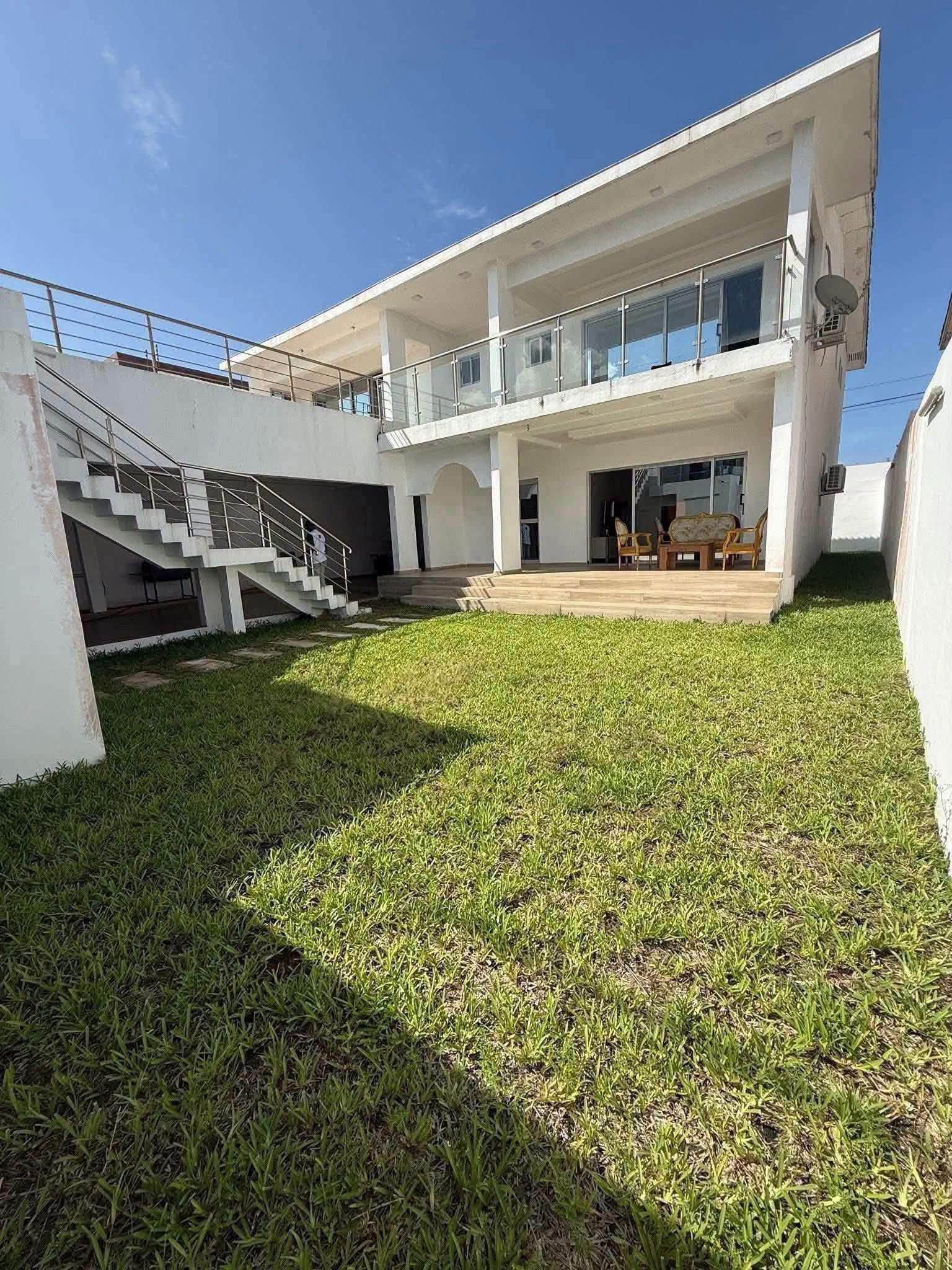 Magnifique duplex 5 pièces haut standing