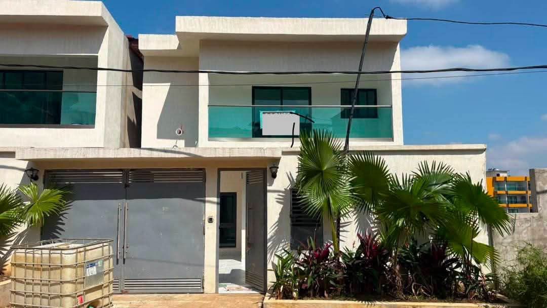Somptueuse villa triplex 9 pièces