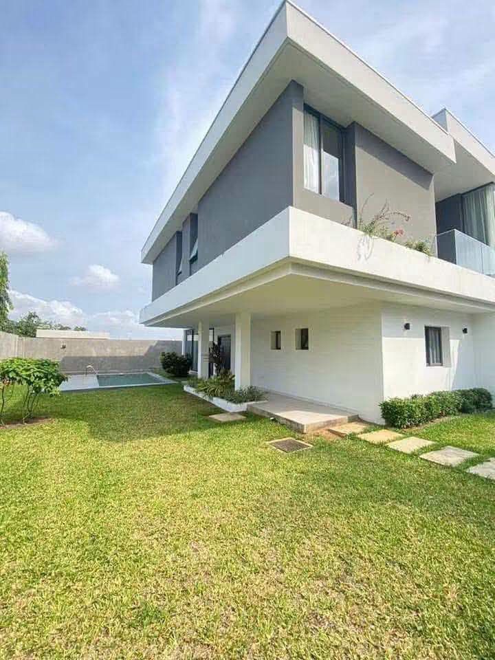 Magnifique duplex 6 pièces bon standing