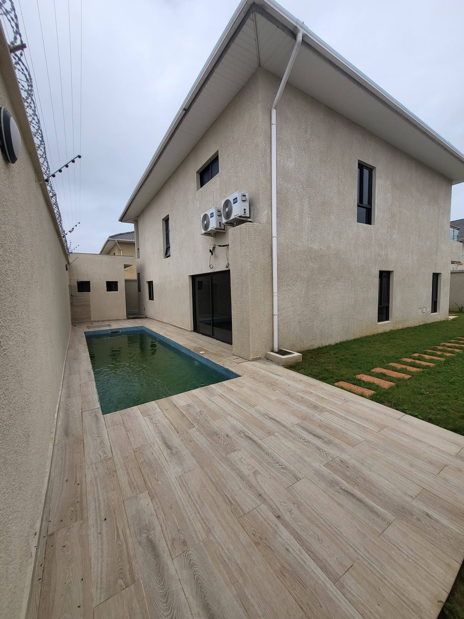 Splendide duplex 7 pièces haut standing